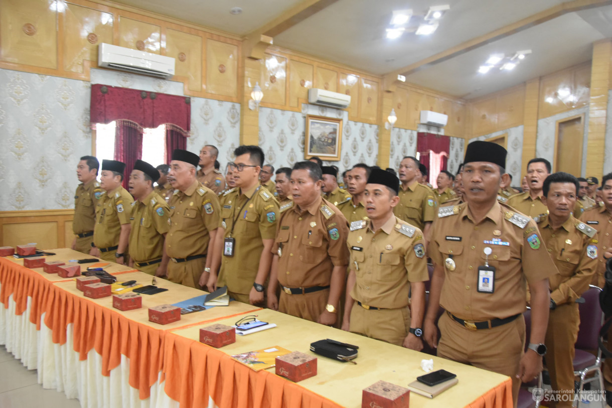 19 Desember 2023 - Rapat Koordinasi Kepala Desa, Lurah Dan Camat Kabupaten Sarolangun Tahun 2023 Di Ruang Aula Utama Kantor Bupati Sarolangun