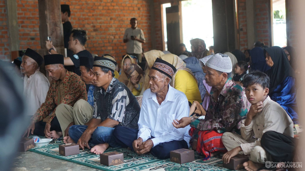 6 Mei 2026 Wakil Bupati Sarolangun menghadiri Syukuran dan Silaturahmi Bersama Drs. H. Cek Endra Di Dusun Sialang Batuah Desa Guruh Baru Kec. Mandiangin Timur