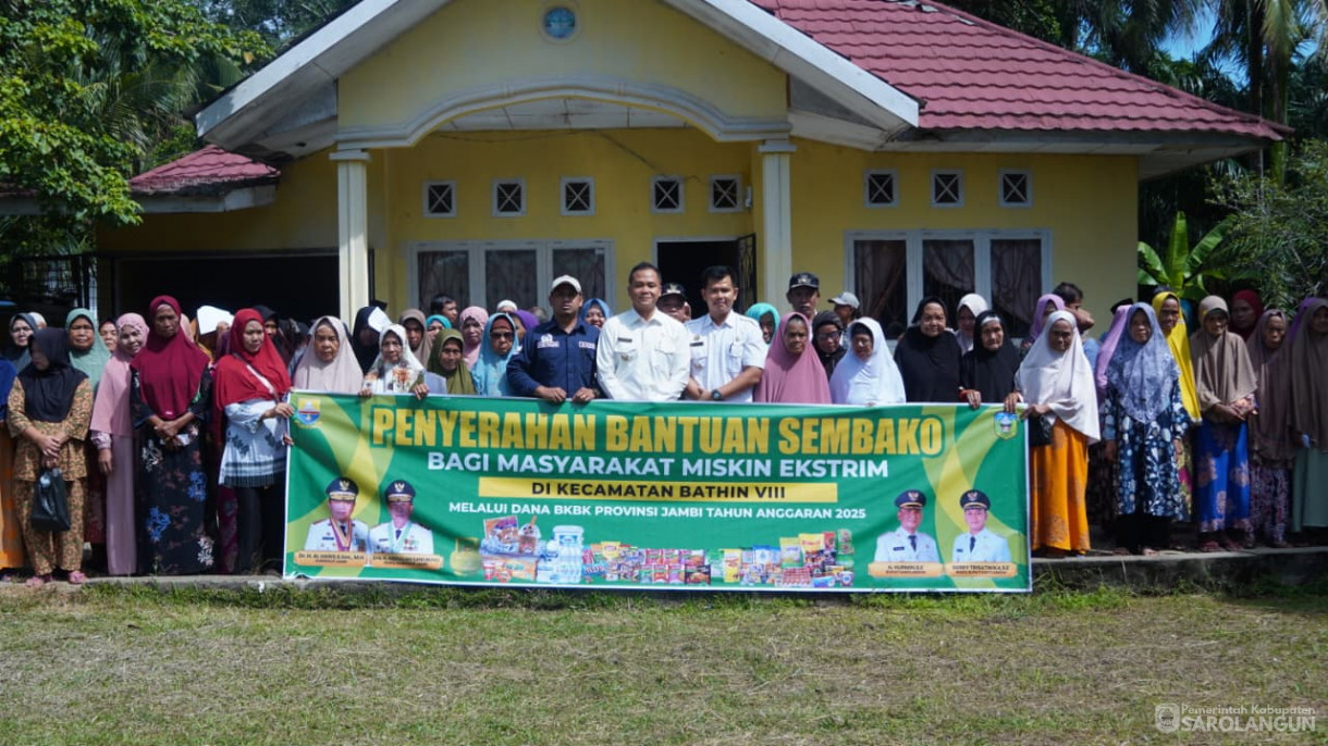 26 November 2025&nbsp; Salurkan Bantuan Kepada 92 Masyarakat Miskin Ekstrim Di Kecamatan Bathin VIII