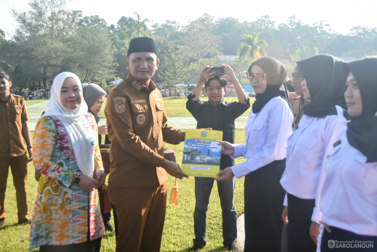 21 Juli 2025 -&nbsp;Penyerahan SK PPPK Tahap I Tahun 2024