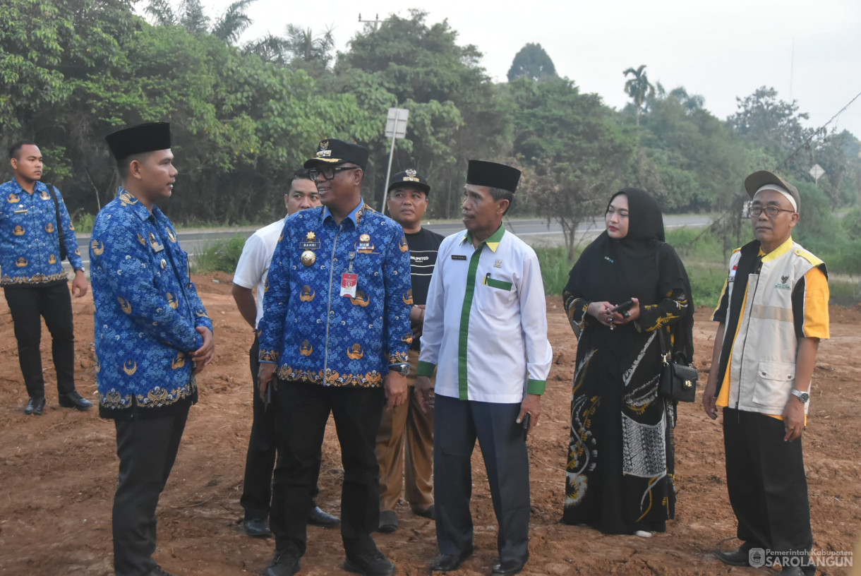 28 Oktober 2024 -&nbsp;Meninjau Pembangunan Rumah Sehat Baznas Kabupaten Sarolangun, Bertempat di Desa Tanjung Kecamatan Bathin VIII