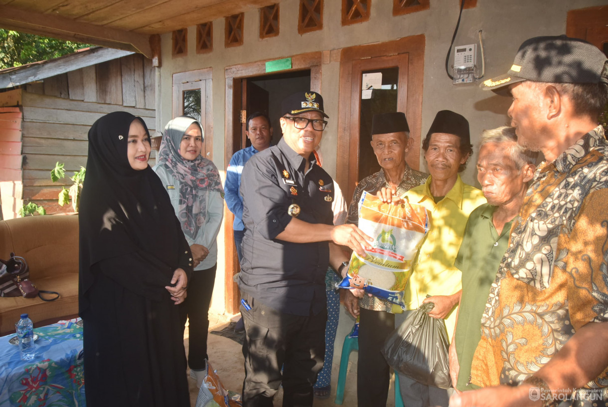 27 Oktober 2024 -&nbsp;Kunjungan Kerja Sekaligus Penyerahan Bantuan, Bertempat di Desa Taman Bandung Kecamatan Pauh