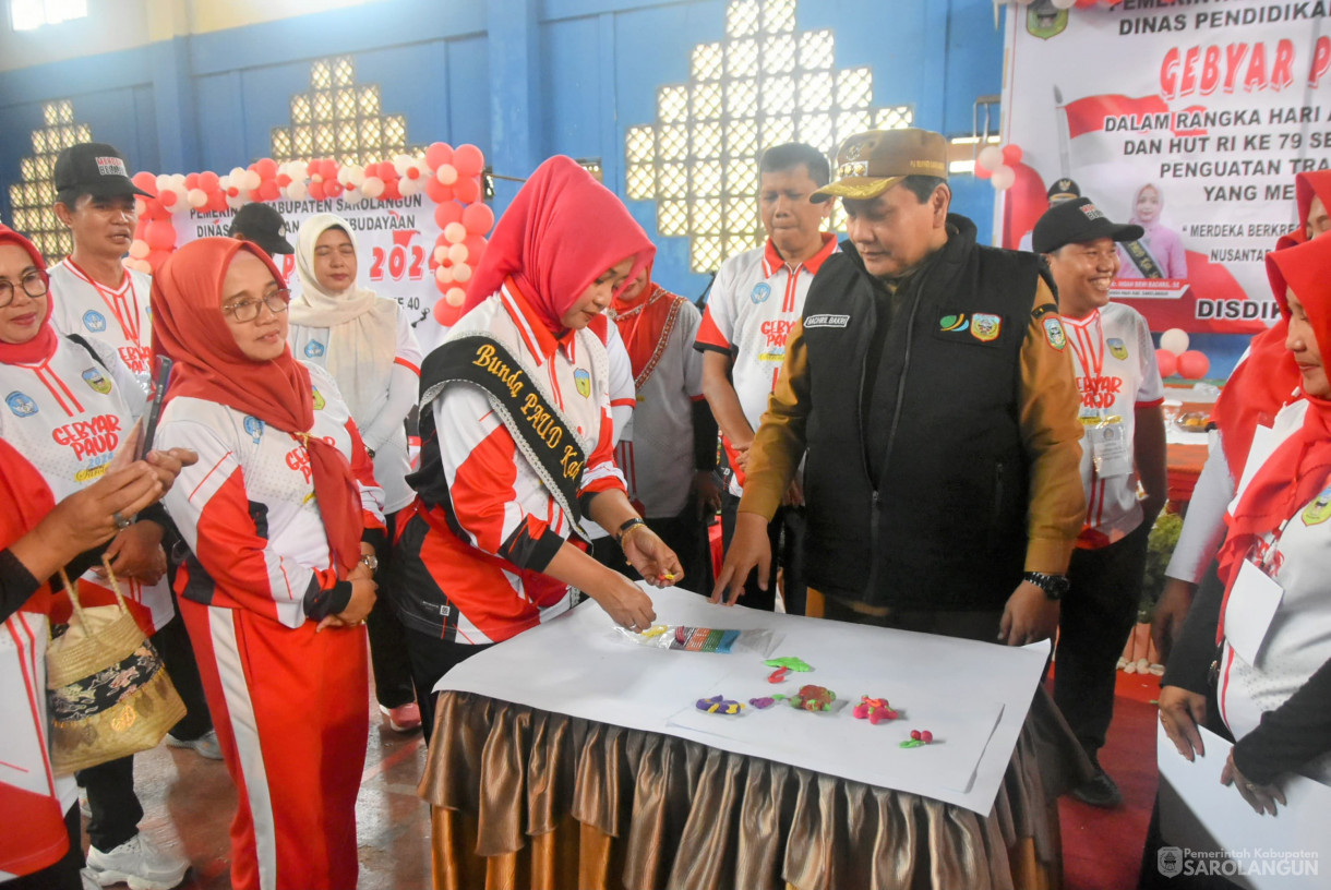 20 Agustus 2024 -&nbsp;Gebyar Bunda PAUD 2024 Dalam Rangka Memperingati Hari Anak Nasional Ke 40 Dan HUT RI Ke 79 Bertempat di Lapangan Tenis Indoor GOR Sarolangun