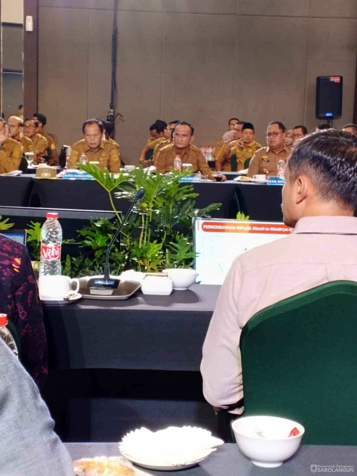 23 November 2025 Bupati Menghadiri Rapat HIGH LEVEL MEETING TPID PROV Jambi Sinergi TPID SE Provinsi Jambi dalam Menjaga Stabilitas Pasokan dan Harga Pangan Strategis Menjelang Natal 2025 dan Tahun Baru 2025