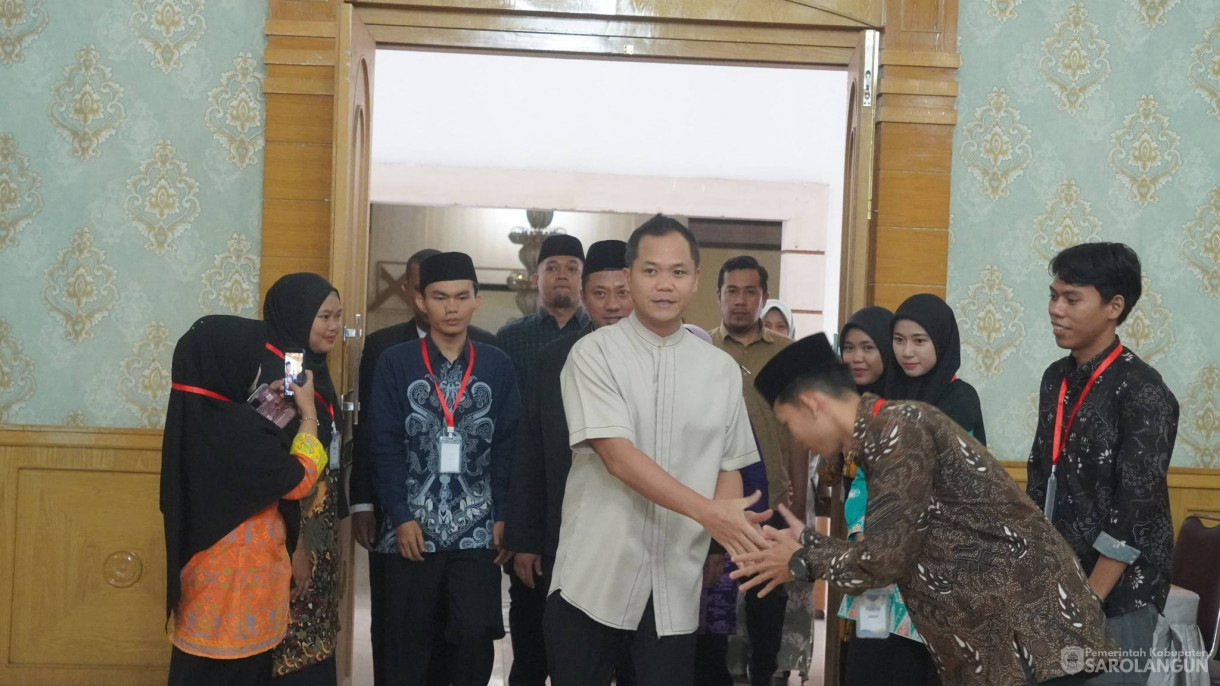 8 Maret 2026 Wakil bupati Sarolangun Membuka acara Spark Ramadhan 1447H. Pesantren kilat dan pelantikan pengurus FPRJ, kabupaten Sarolangun