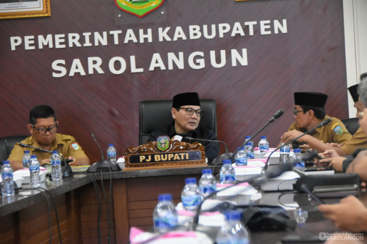 27 Mei 2024 -  Rakor Pengendalian Inflasi Dengan Mendagri Dan Rakor TPID Di Ruang Pola Utama Kantor Bupati Sarolangun