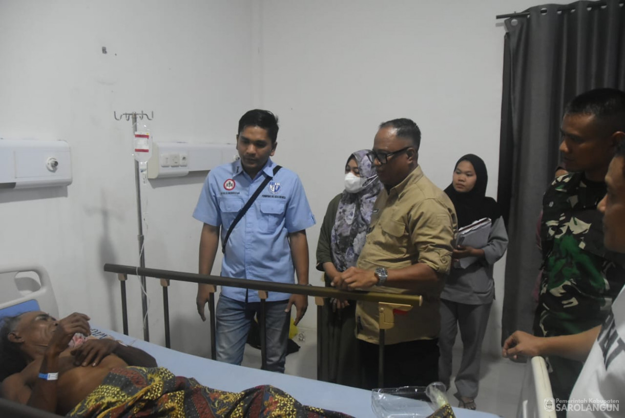 1 Desember 2024 - Menjenguk Pasien Pengguna BPJS Kesehatan, Bertempat di RSUD Chatib Quzwein Sarolangun