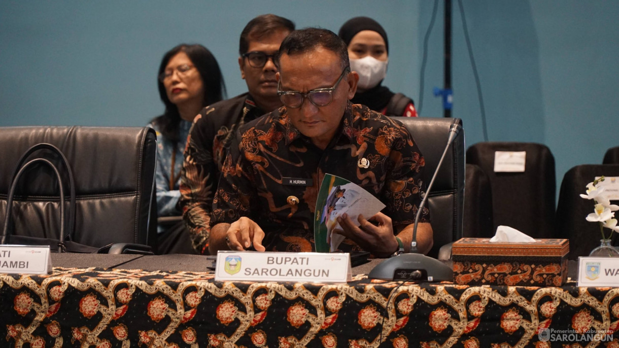 20 Februari 2026 Kegiatan Kunjungan Kerja Reses Komisi II DPR RI di Gedung Mahligai 9 Bank Jambi