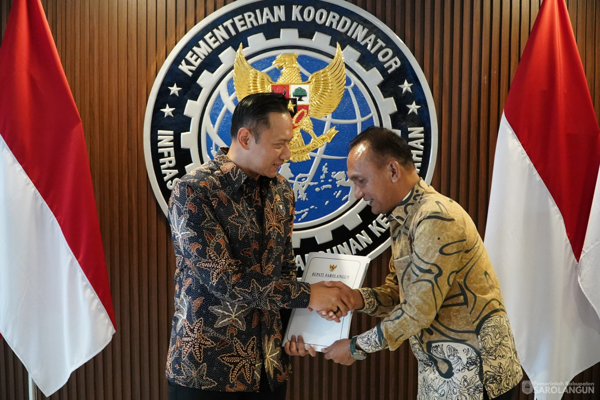 16 Juli 2025 - Bupati H Hurmin Ikut Audiensi Bersama Menteri AHY