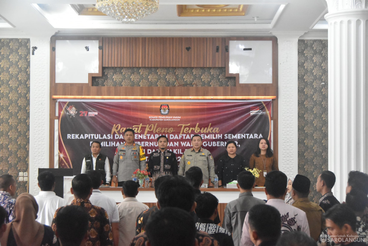 10 Agustus 2024 -&nbsp;Rapat Pleno Daftar Pemilih Sementara Pemilihan Gubernur dan Wakil Gubernur, Bupati dan Wakil Bupati, Bertempat Aula Hotel Golden Sarolangun