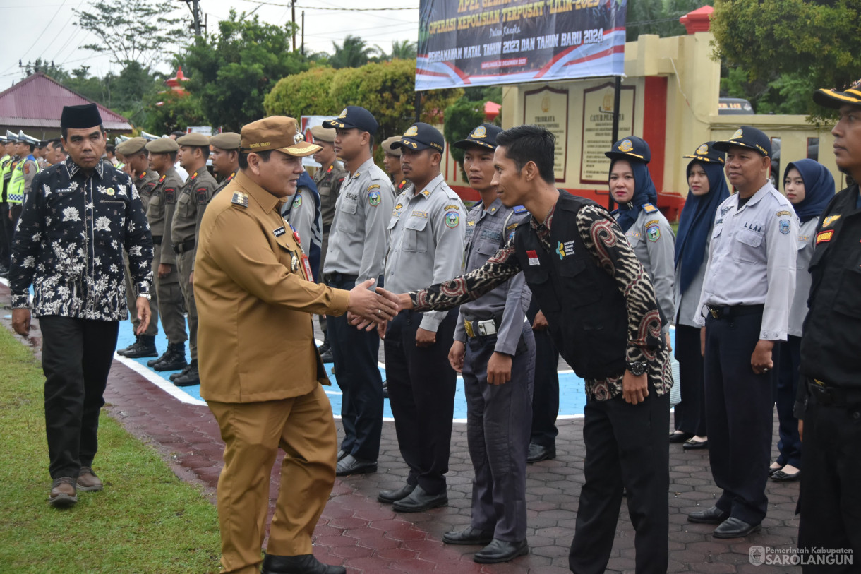 21 Desember 2023 - Apel Gelar Pasukan Operasi Kepolisian Terpusat Lilin 2023 Dalam Rangka Pengamanan Natal Tahun 2023 Dan Tahun Baru 2024