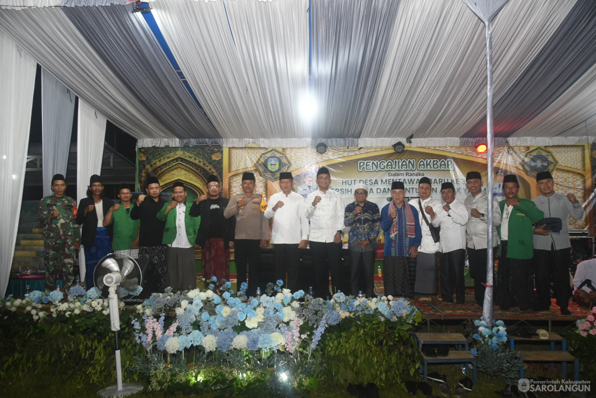 21 Juli 2025 -&nbsp;Pengajian Akbar Dalam Rangka HUT Desa Mentawak Baru ke 39 dan Santunan Anak Yatim