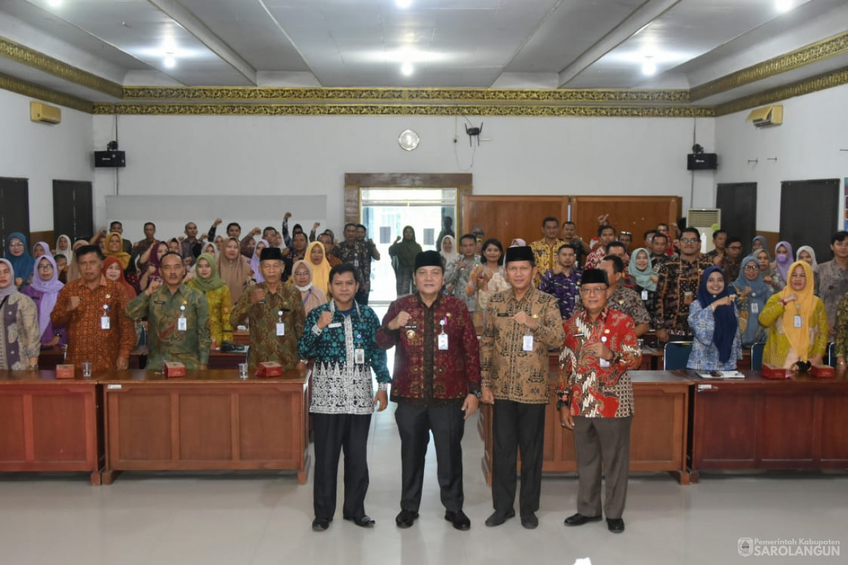 2 November 2023 - Penjabat Bupati Sarolangun Menghadiri Acara Pelatihan&nbsp; Pemberdayaan Unit Kearsipan Pemerintah Kabupaten Sarolangun Di Ruang Aula Bappeda Sarolangun