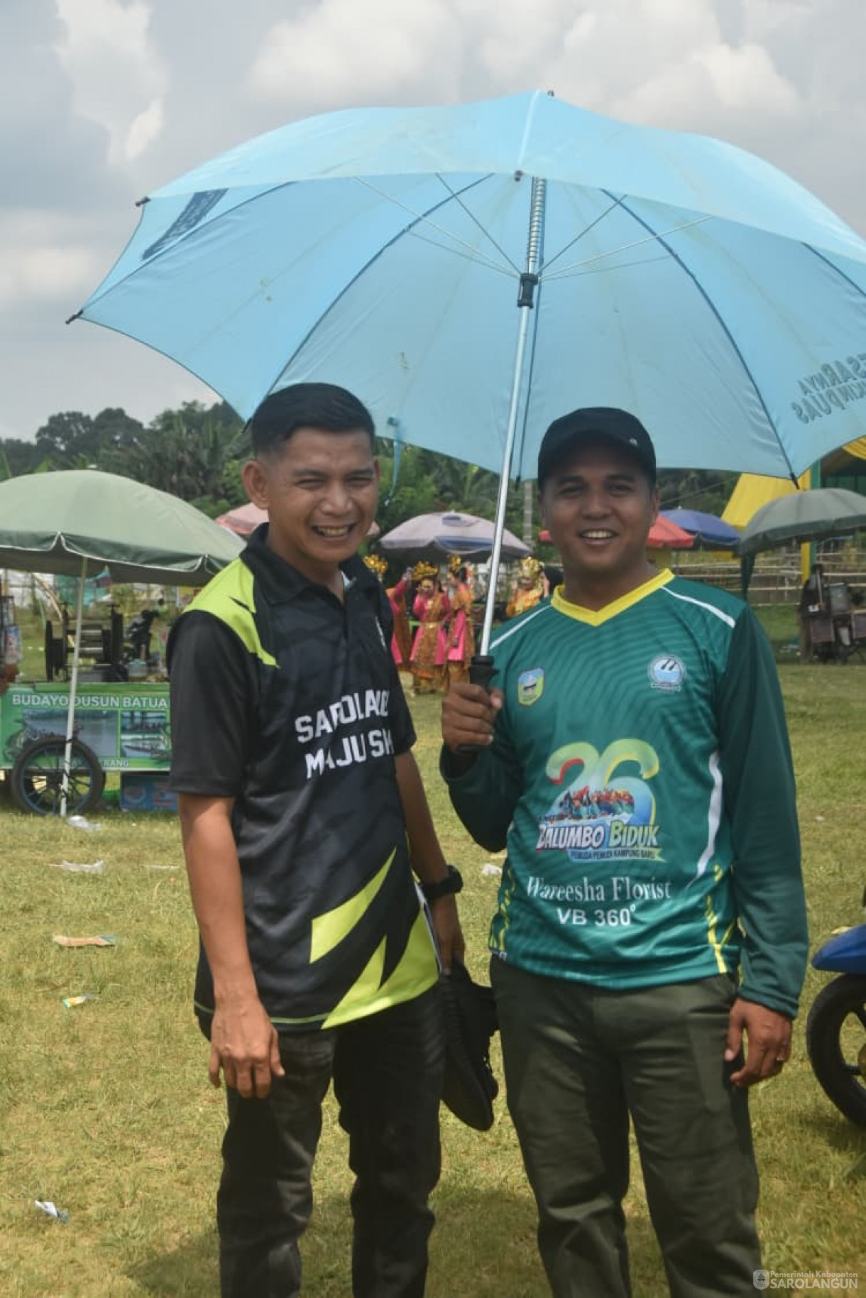 2 November 2025&nbsp; Balumbo Biduk Dalam Rangka HUT Sarolangun di Kampung Baru Kelurahan Dusun Sarolangun