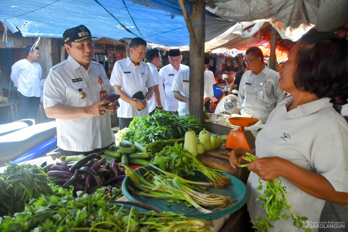 13 Desember 2023 - Sidak Pasar Menjelang Nataru Di Pasar Atas Sarolangun