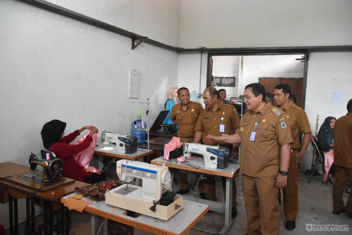 5 September 2023 - Penjabat Bupati Sarolangun Dr. Ir. Bachril Bakri, M.App.Sc Meninjau Dinas Tenaga Kerja dan Transmigrasi Sarolangun