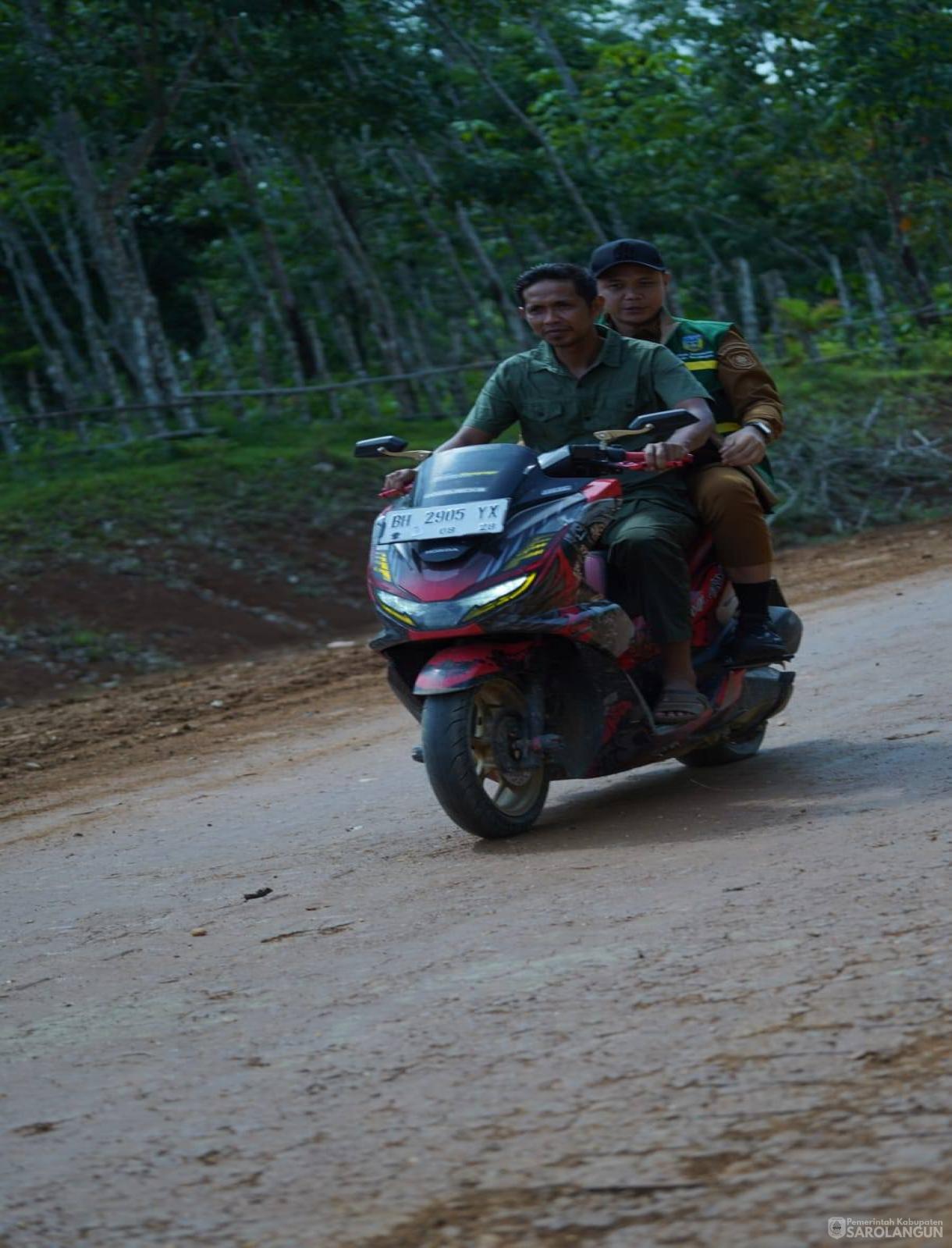 25 Mei 2026 Wakil Bupati Sarolangun melakukan Kegiatan Monitoring Program Dokter Maju di Desa Sungai Rotan Kecamatan Mandiangin
