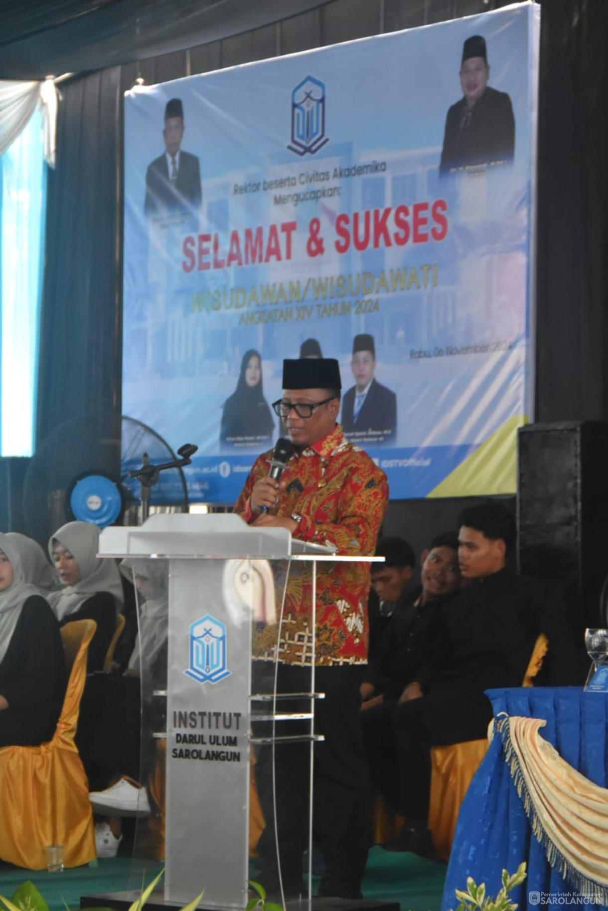 6 November 2024 - Sidang Senat Terbuka Institut Darul Ulum Sarolangun Dalam Rangka Dies Natalis I dan Wisuda Sarjana Angkatan XIV Tahun 2024, Bertempat di Institut Darul Ulum Sarolangun