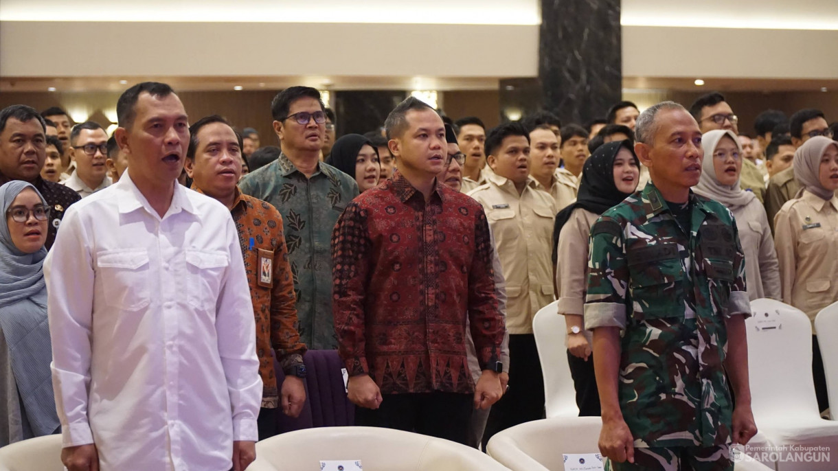 2 Mei 2026 Rapat Konsolidasi Pelaksanaan Program Makan Bergizi Gratis di Provinsi Jambi Oleh Wakil Kepala Badan Gizi Nasional di BW Luxury Hotel Kota Jambi