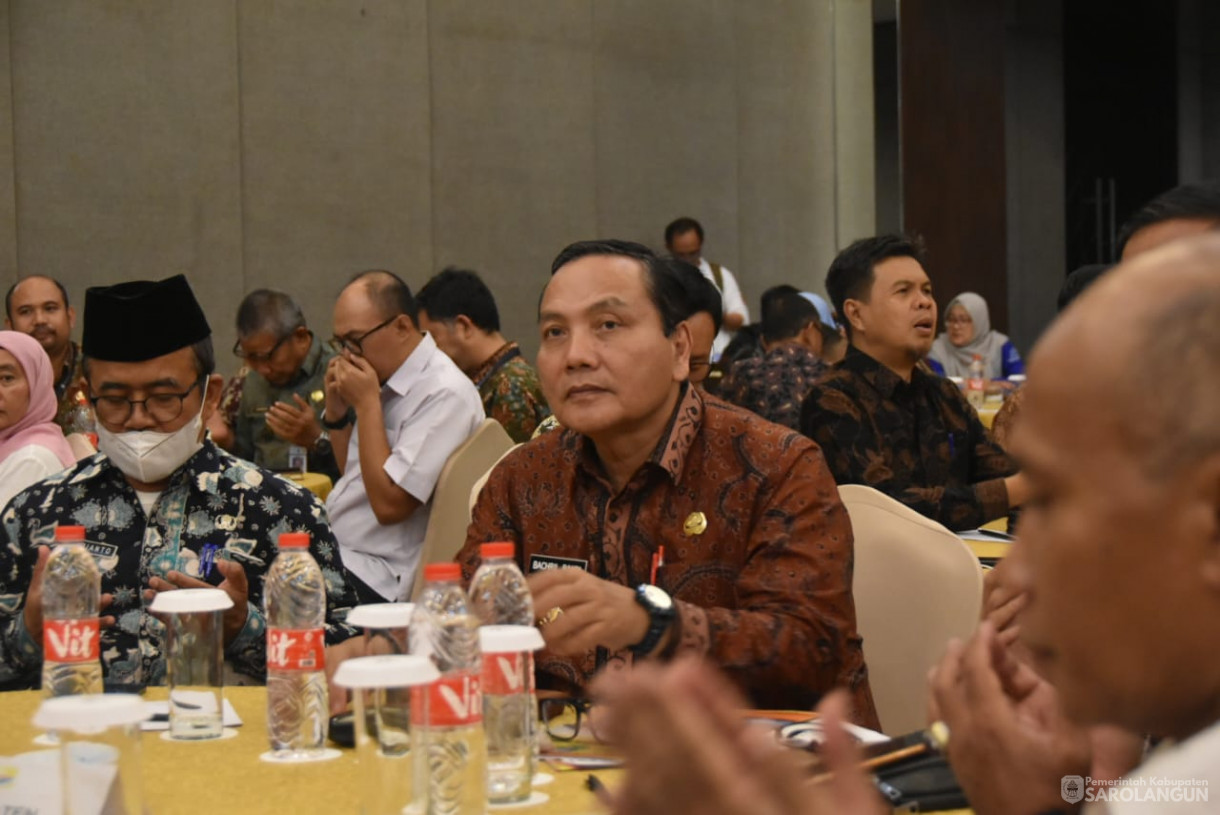 14 September 2023 - Penjabat Bupati Sarolangun Menghadiri Rapat Koordinasi Pemberantasan Korupsi Di Provinsi Jambi Bersama Kepala Daerah dan Ketua DPRD Se Provinsi Jambi di Ballroom Swissbell Hotel Jambi