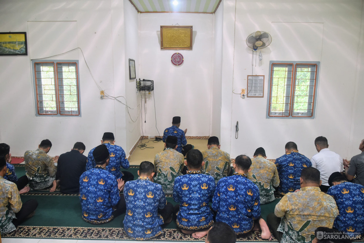 17 Juni 2025 - Sholat Zuhur Berjaamaah Gemastajid di Musholla Nurul Islam Diknas Sarolangun&nbsp;