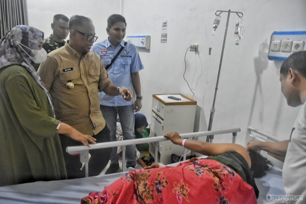 1 Desember 2024 - Menjenguk Pasien Pengguna BPJS Kesehatan, Bertempat di RSUD Chatib Quzwein Sarolangun