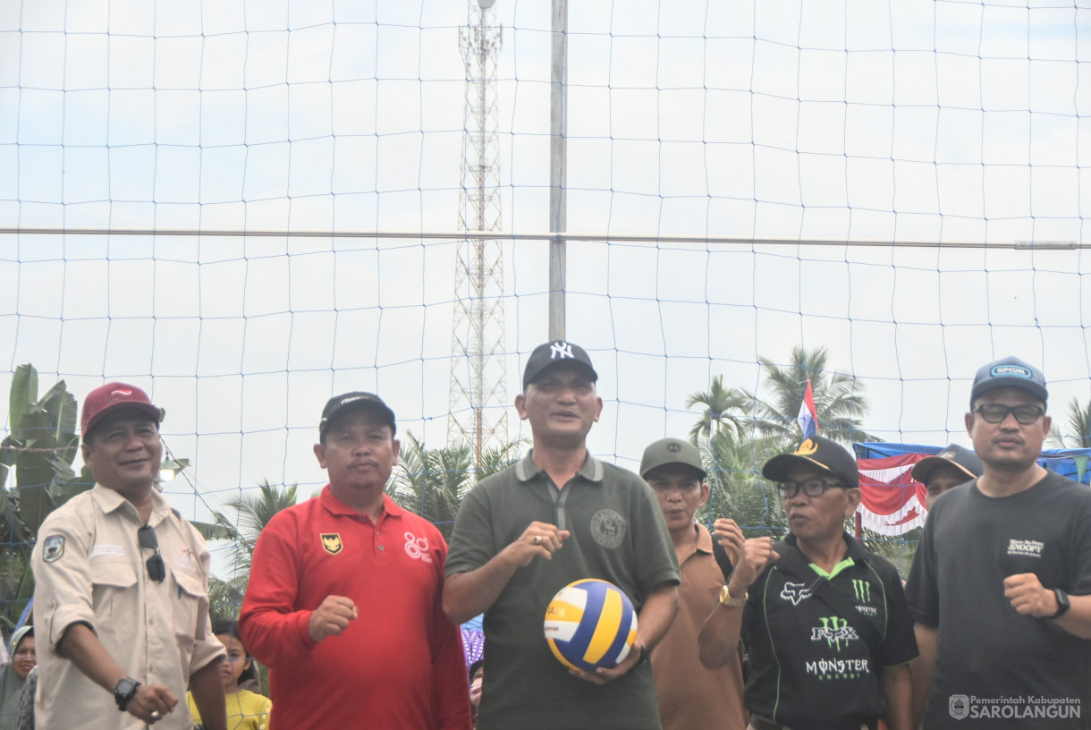 26 Juli 2025 - Pembukaan Turnamen Semi Open Voly di Lapangan Moneng Janggut Desa Sepintun