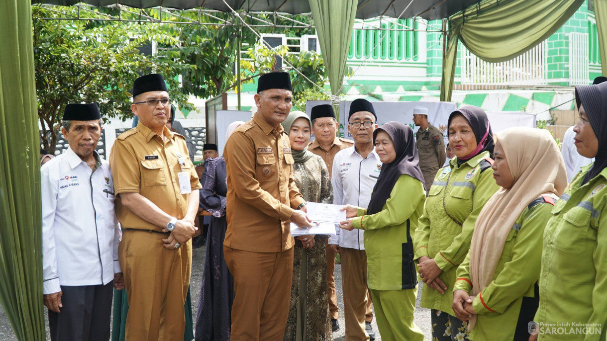 23 Februari 2025&nbsp;Pembukaan Iftar Bazar Ramadhan oleh Pelaku UMKM Baznas dan Pelayanan Sehat Gratis di Masjid Alfalah Sarolangun