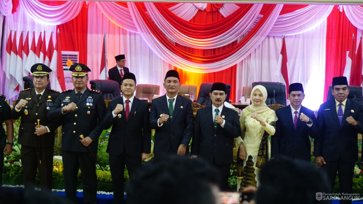 15 Agustus 2025 -&nbsp;Mendengarkan dan Menyaksikan Sidang Tahunan MPR RI Dan Pidato Kenegaraan Presidan RI Dalam Rangka HUT KE 80 Kemerdekaan RI Dalam Sidang Bersama DPR DPD RI