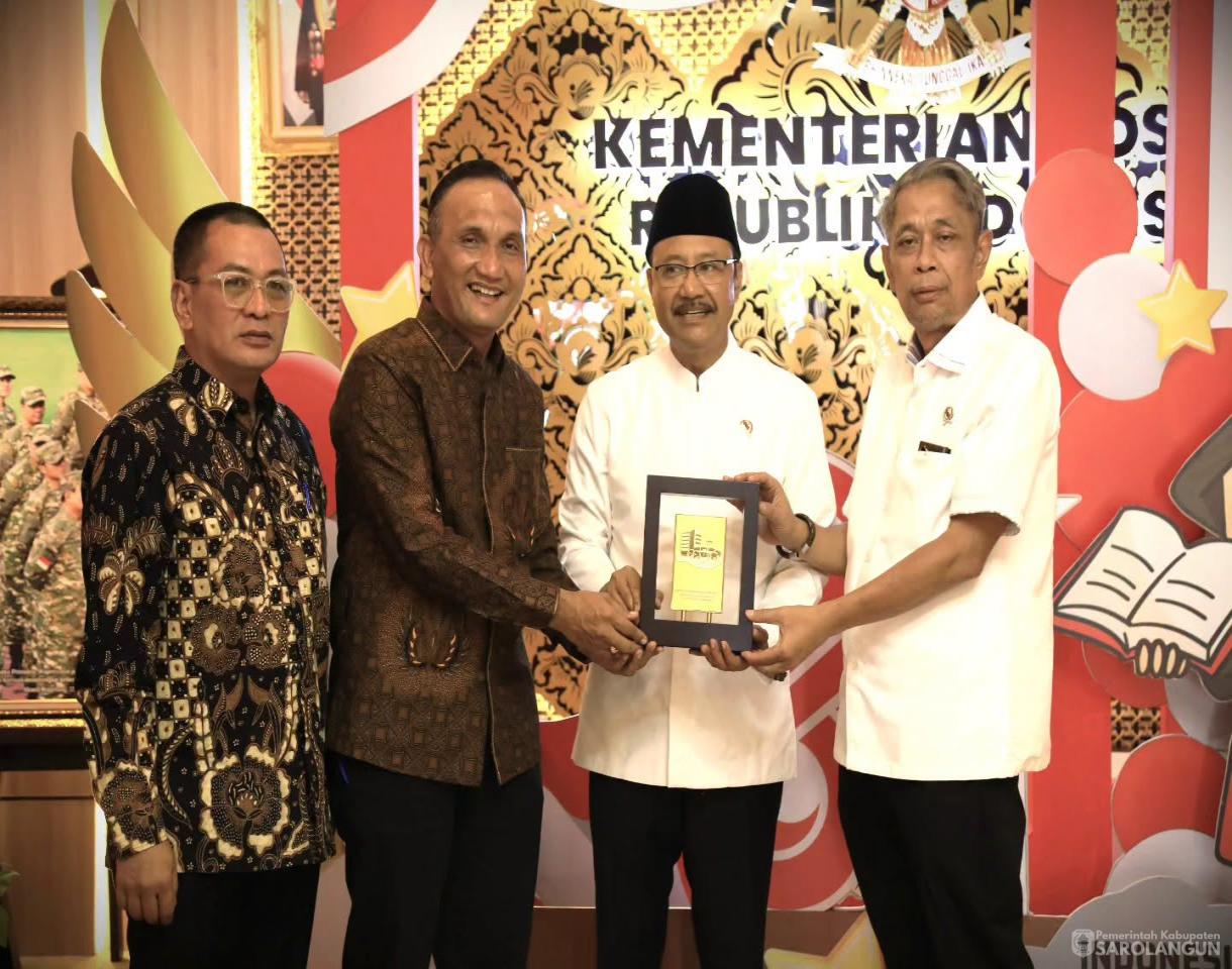 12 Agustus 2026 Audiensi Pemerintah Kabupaten Sarolangun dengan Menteri Sosial Republik Indonesia di Kantor Kementerian Sosial Republik Indonesia
