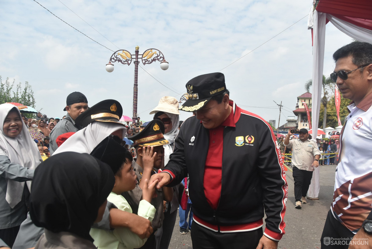 18 Agustus 2024 -&nbsp;Pawai Karnaval Memperingati HUT RI Ke 79, Bertempat di Depan Rumah Dinas Bupati Sarolangun