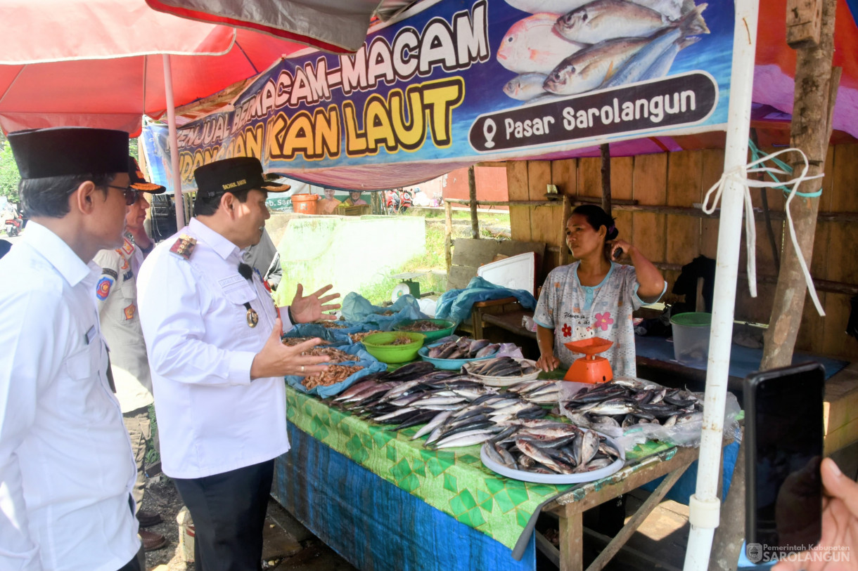 29 Mei 2024 - Launching Kedai Pangan Pemkab Sarolangun Di Ceria Toserba Sarolangun, Gerakan Pasar Murah, Meninjau Harga Bahan Pokok Di Pasar Atas Sarolangun, Meninjau J