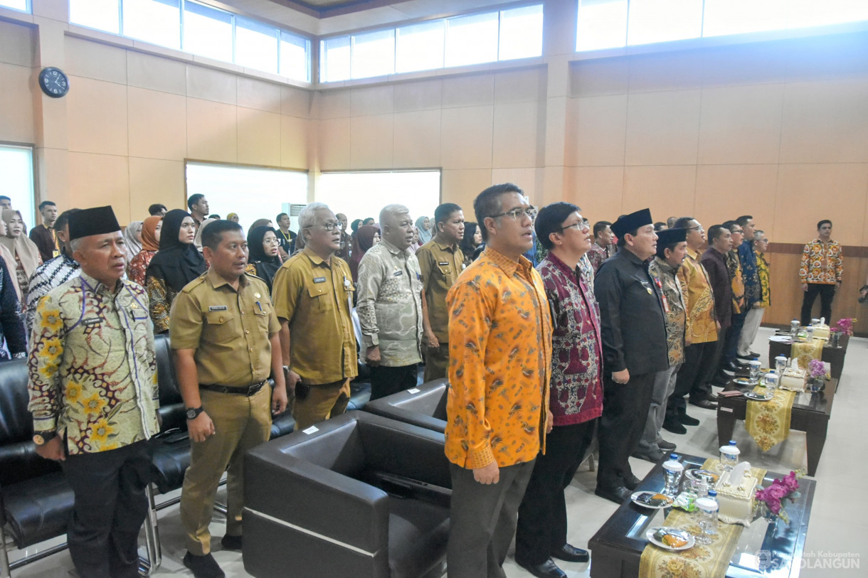 28 Mei 2024 - Penyampaian Laporan Hasil Pemeriksaan Atas Laporan Keuangan Pemerintah Daerah Tahun 2023 Di Wilayah Provinsi Jambi Di Kantor Perwakilan BPK Jambi