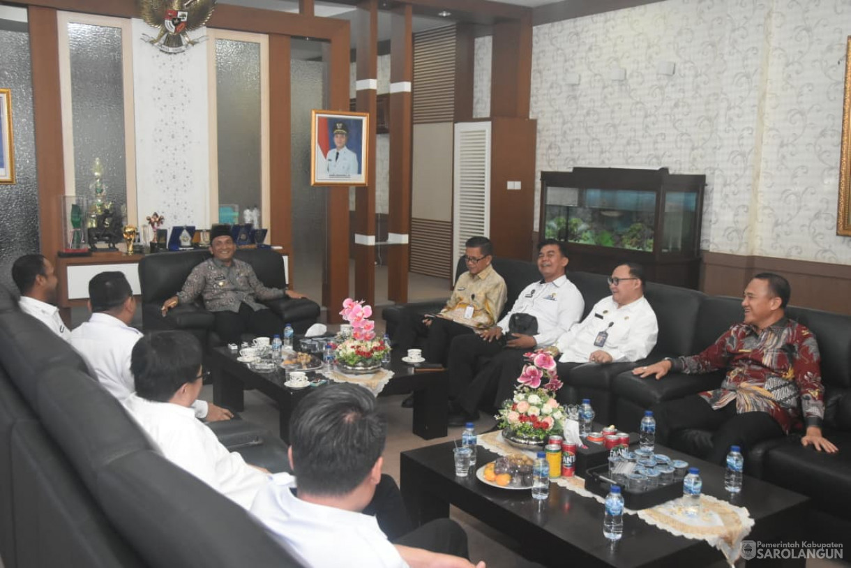 Penandatanganan Kerjasama Antara Pemerintah Kabupaten Sarolangun dengan Kantor Wilayah Direktorat Jenderal Imigrasi Jambi