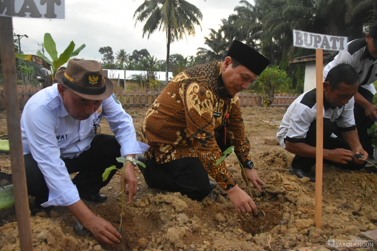 20 Desember 2023 - Penanaman Terong Di Desa Pematang Kolim