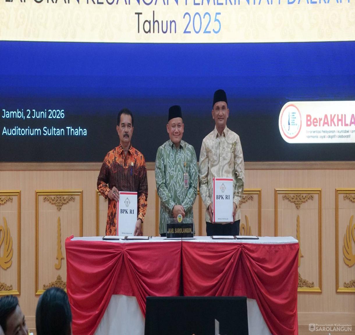 2 Juni 2026 Pemerintah Kabupaten Sarolangun raih Penghargaan&nbsp; ke10 Wajar Tanpa Pengecualian dari BPK RI Perwakilan Provinsi Jambi atas Laporan Keuangan Pemerintah Daerah Tahun Anggaran 2025