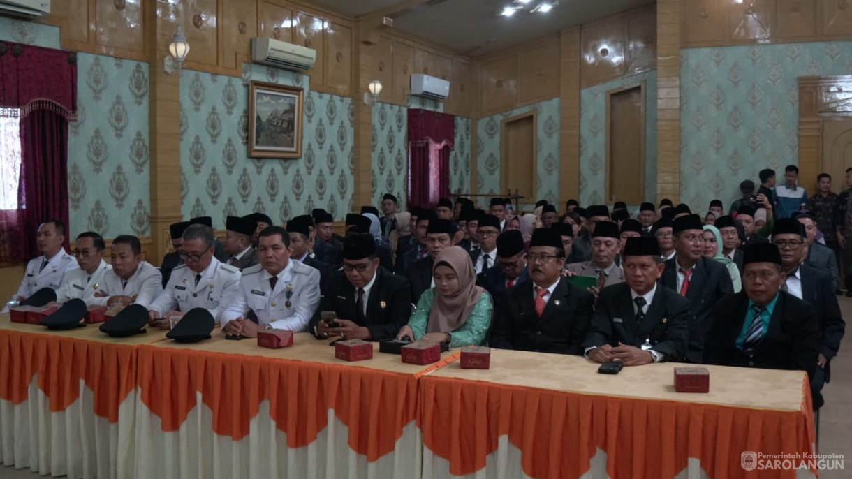 27 Juni 2024 -&nbsp;Pelantikan dan Pengambilan Sumpah Janji Jabatan Pejabat Pimpinan Tinggi Pratama, Administrator dan Pengawas di Lingkungan Pemerintah Kabupaten Sarolangun