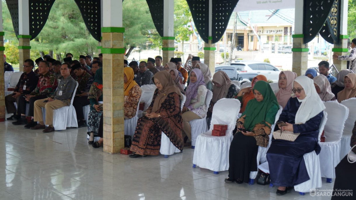 9 Oktober 2025&nbsp; Memperingatan Hari Batik Nasional Bertempat di lapangan gunung kembang kabupaten Sarolangun
