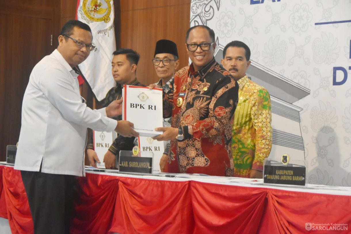 23 Desember 2024 - Penyampaian Hasil Pemeriksaan Dengan Tujuan Tertentu dan Kinerja Tahun Anggaran 2024, Bertempat di Kantor BPK Perwakilan Jambi