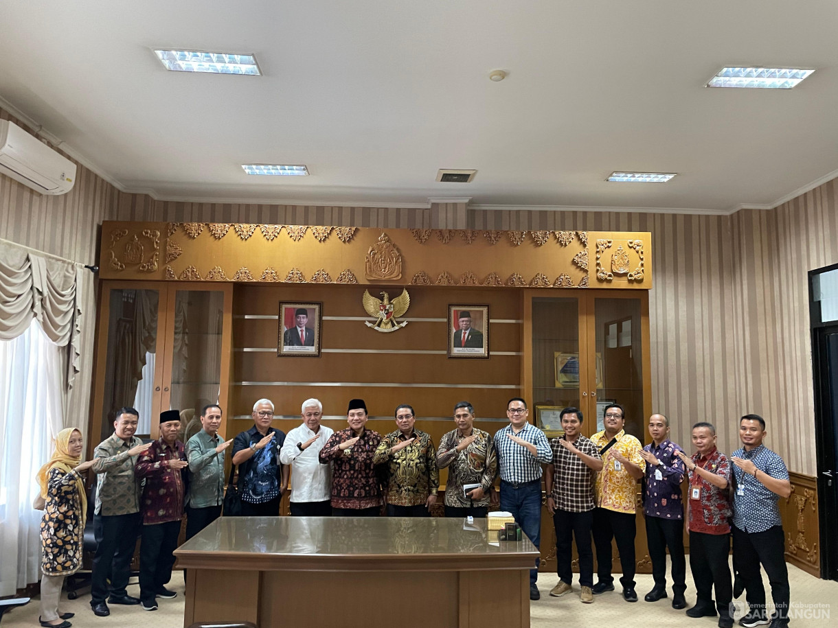 6 Juni 2024 -&nbsp;Kegiatan Kunjungan Kerja sekaligus penandatanganan Kesepakatan Bersama antara Pemerintah Kab Sarolangun dengan Pemerintah Kab Sumedang