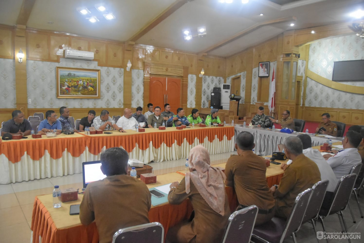 25 November 2024 - Rapat Koordinasi Tindak Lanjut Membahas Dampak Aktifitas Pertambangan di Kabupaten Sarolangun, Bertempat di Ruang Aula Utama Kantor Bupati Sarolangun