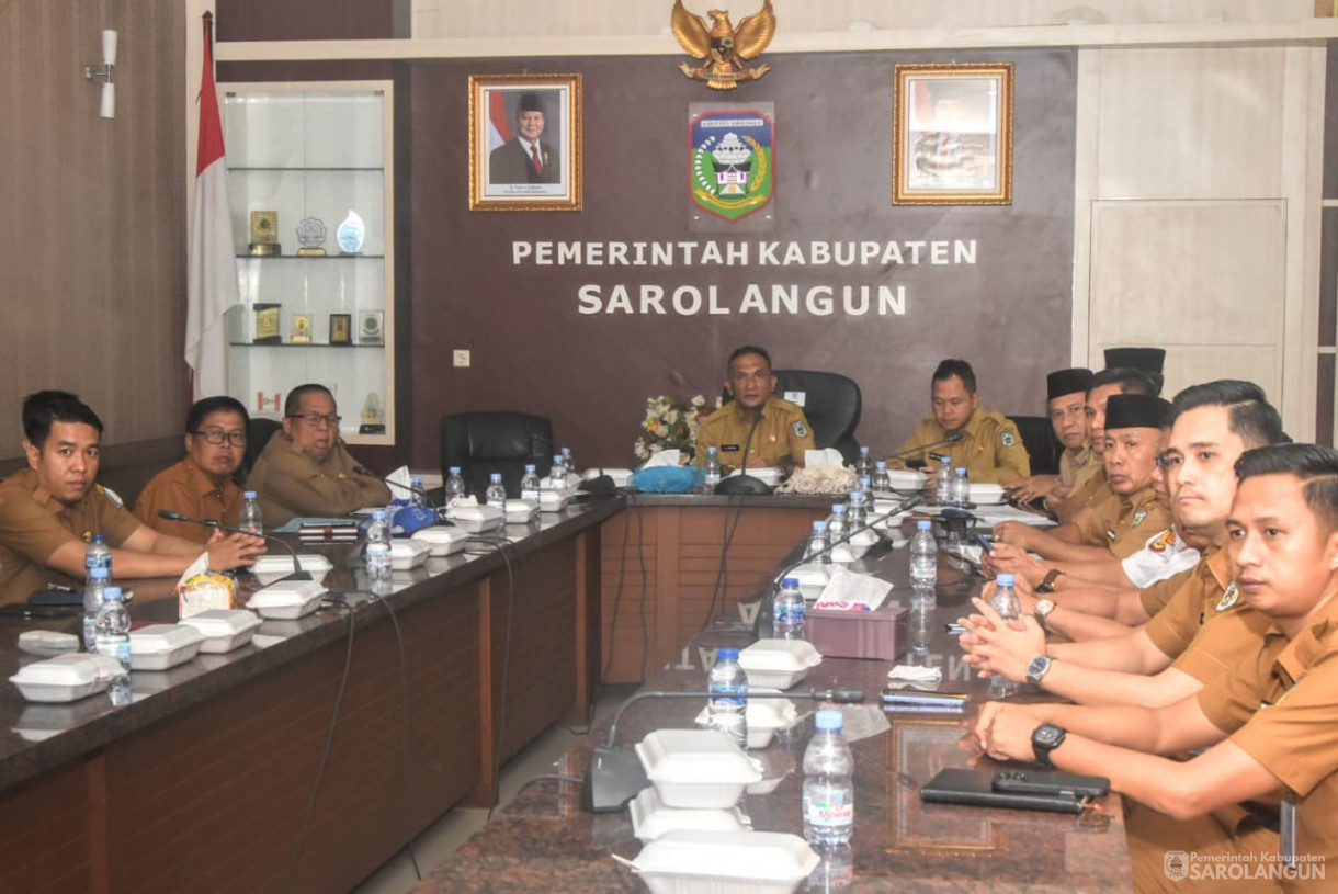 2 September 2025&nbsp; Zoom Meeting Dengan Mendagri Mengenai Kondisi Terkini dan Rakor Pengendalian Inflasi Daerah di Ruang Pola Utama Kantor Bupati Sarolangun