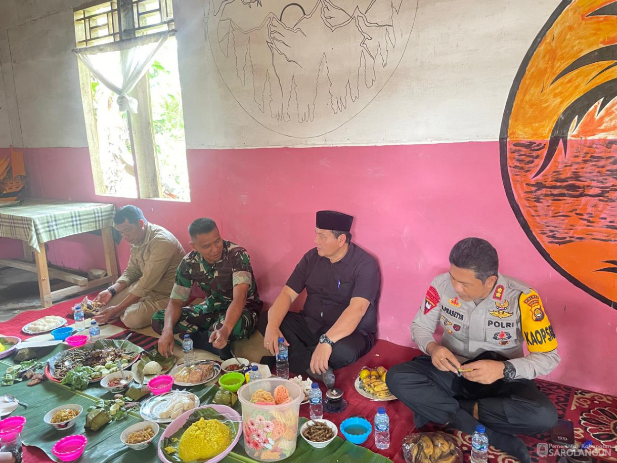 30 Juli 2024 -&nbsp;Syukuran HUT Bhayangkara ke 78, Bertempat di Rumah Kepala Desa Pematang Kolim Kecamatan Pelawan