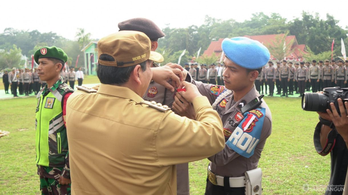 26 Agustus 2024 - Apel Gelar Pasukan Operasi Mantap Praja Siginjai 2024 dalam Rangka Pengamanan Pilkada Bupati dan Wakil Bupati Kab.Sarolangun dan Latihan Simulasi Sispam Kota, Bertempat di Lapangan Gunung Kembang Sarolangun