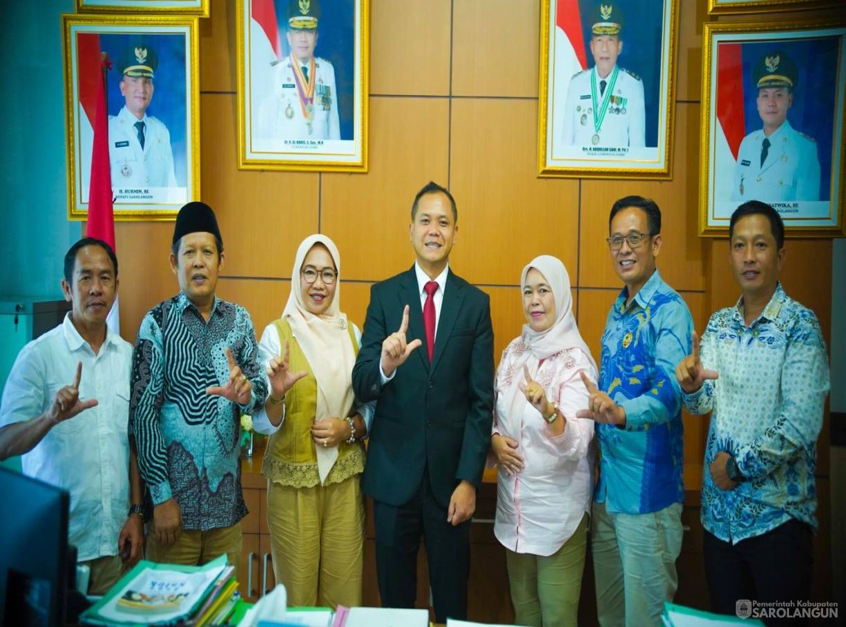 20 Mei 2026 Pertemuan Konsultasi dan Koordinasi DPRD Kabupaten Lebong dengan Wakil Bupati Kabupaten Sarolangun tentang Sinergitas dalam Pengawasan Program Pemerintah Daerah di Ruang Kerja Wakil Bupati Sarolangun.