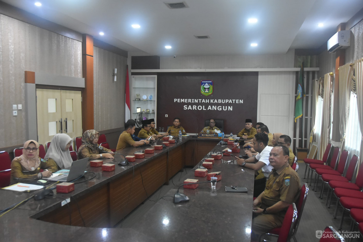 11 November 2024 -&nbsp;Rapat TPID Via Zoom Meeting, Bertempat di Ruang Pola Utama Kantor Bupati Sarolangun