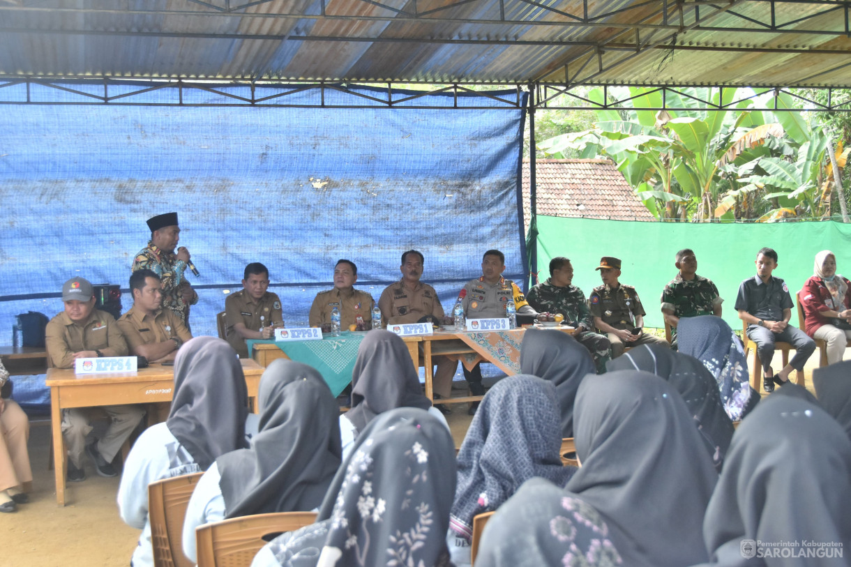 12 Februari 2024  - Meninjau Tps Beberapa Desa Di Kecamatan Singkut