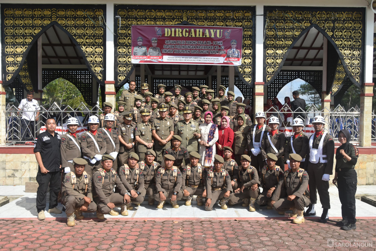 30 April 2024 - Upacara Peringatan Hari Ulang Tahun Satpol PP Ke 74 Dan Satlinmas Ke 62 Di Lapangan Gunung Kembang Sarolangun