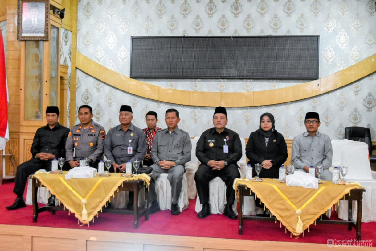 22 September 2023 - Penjabat Bupati Sarolangun Menghadiri Acara Pelantikan Penjabat Gubernur Jambi Via Zoom Meeting di Ruang Aula Utama Kantor Bupati Sarolangun