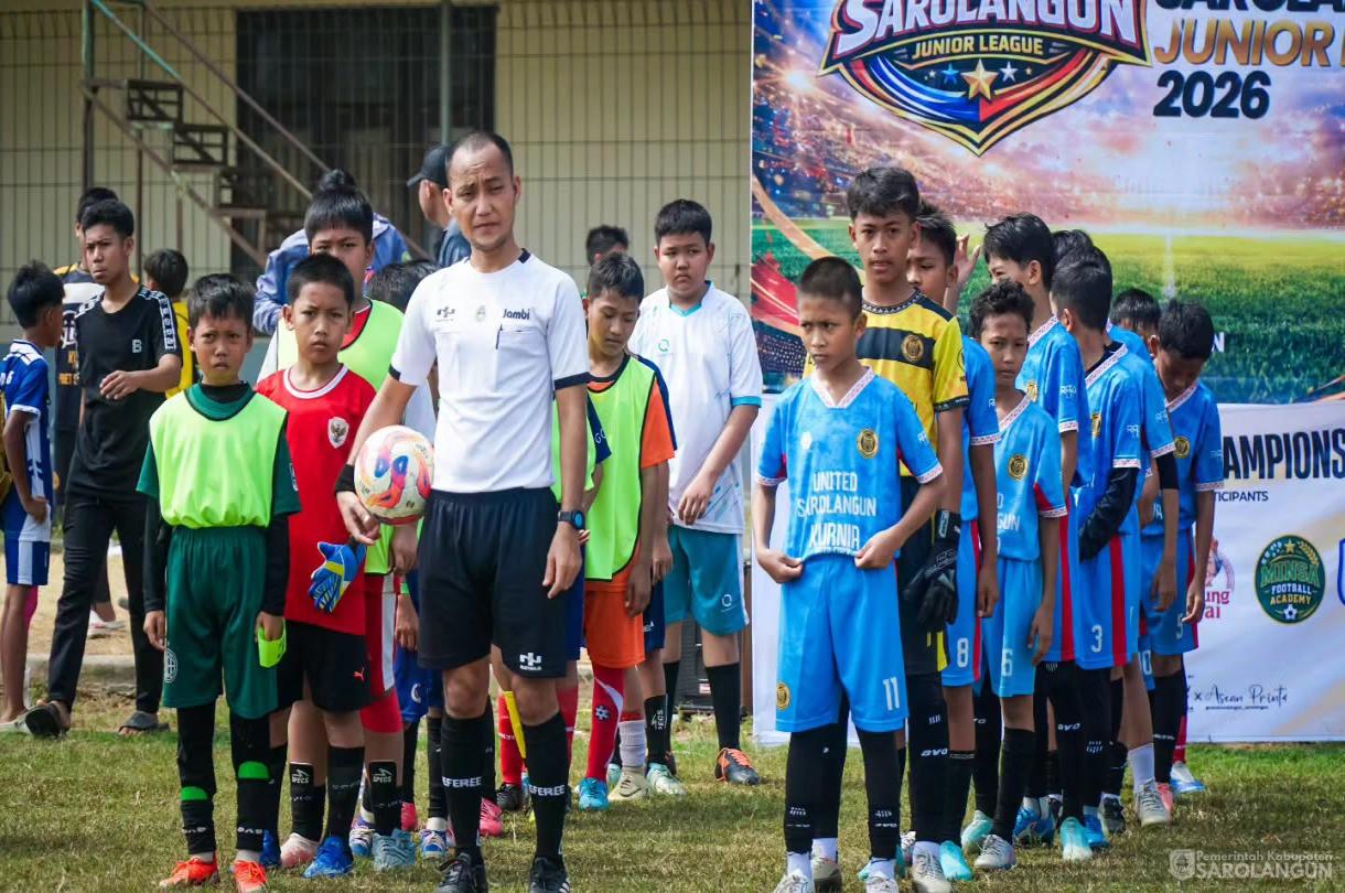 2 Agustus 2026 Pembukaan Pertandingan Minggu pertama Sarolangun Junior League 2026 di Lapangan GOR KONI Sarolangun